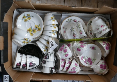 Appraisal: A mixed collection of tea ware to include Paragon Bridal