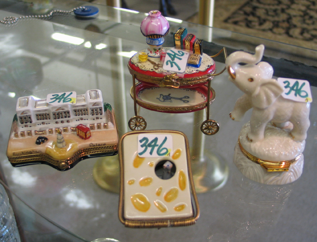 Appraisal: A GROUPING OF FOUR PORCELAIN SNUFF BOXES Three Limoges France