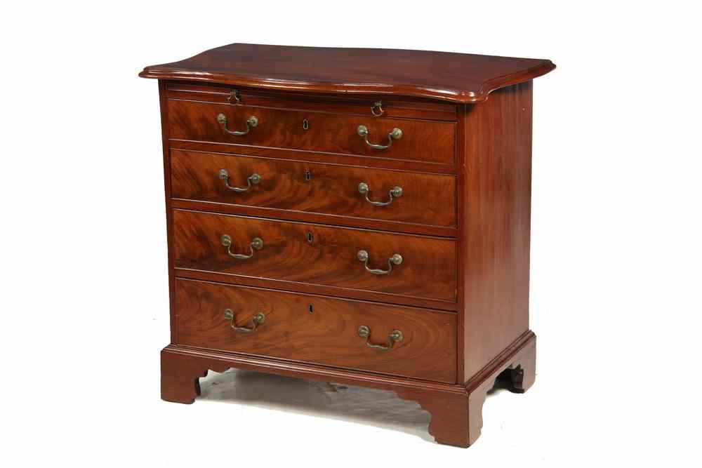 Appraisal: CHEST OF DRAWERS - Third quarter th c choice Georgian