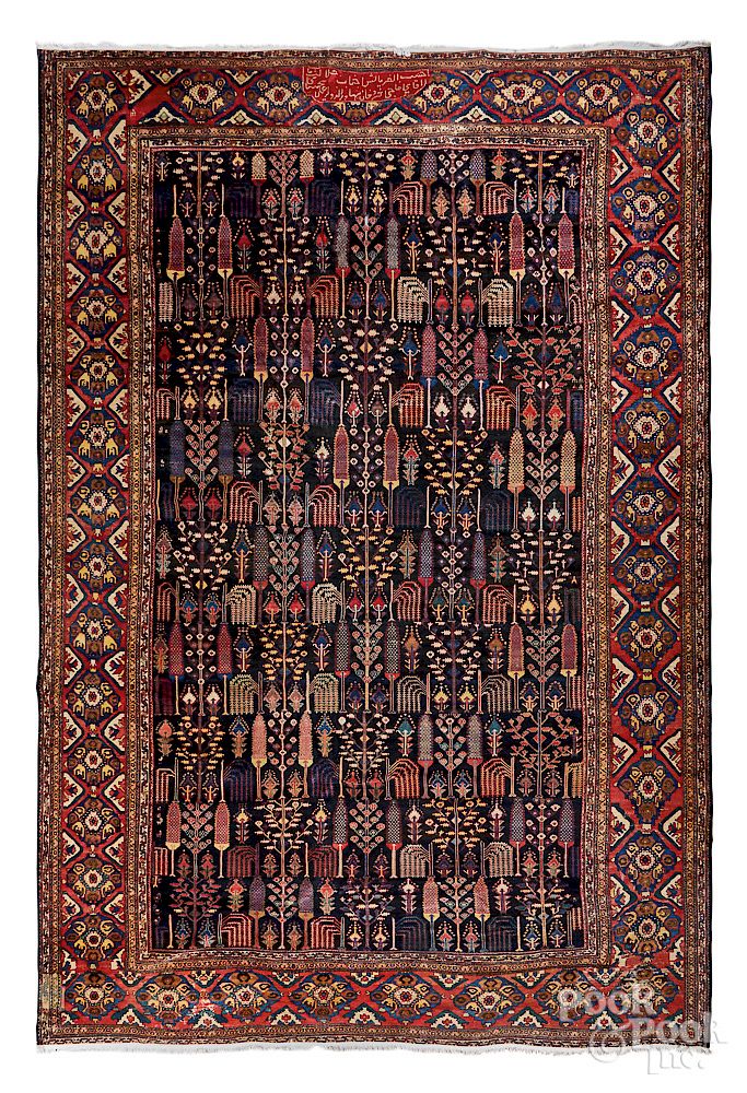 Appraisal: Baktiari carpet Baktiari carpet early th c ' x '