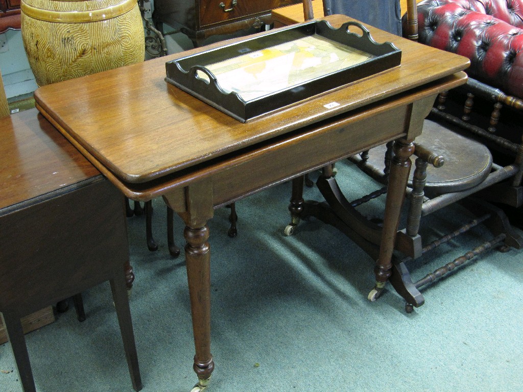 Appraisal: Mahogany fold over breakfast table