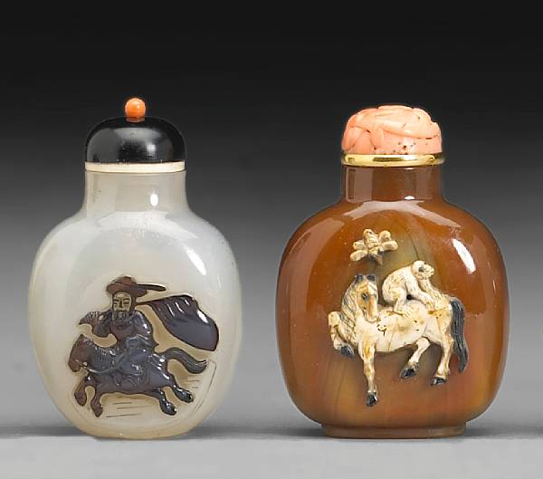 Appraisal: Two agate snuff bottles The first a Late Qing cameo