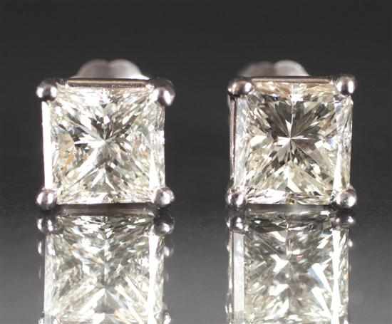 Appraisal: Pair of diamond post-earrings approximately ct each Estimate - We