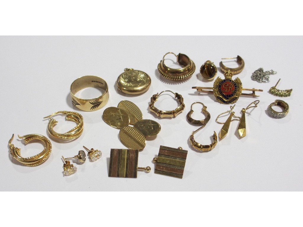 Appraisal: Lot comprising ct gold neckchain gms and some ct gold