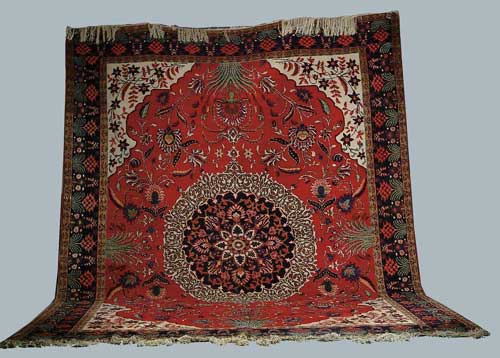 Appraisal: COLORFUL TABRIZ ORIENTAL ROOM SIZE RUG Center ivory and blue