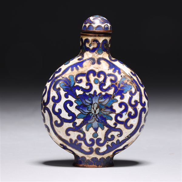 Appraisal: Chinese cloisonne enamel snuff bottles with blue and white bottle