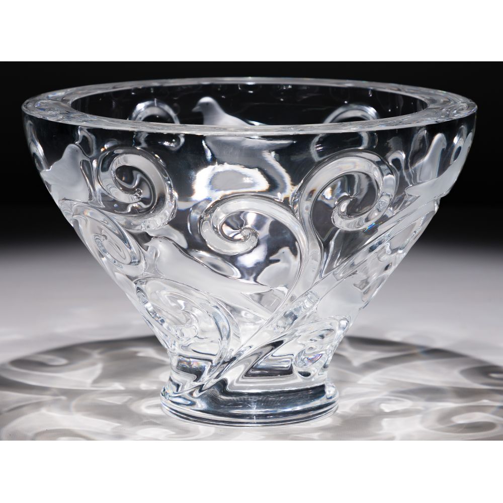 Appraisal: LALIQUE CRYSTAL VERONE BOWLCenterpiece bowl in clear crystal having frosted