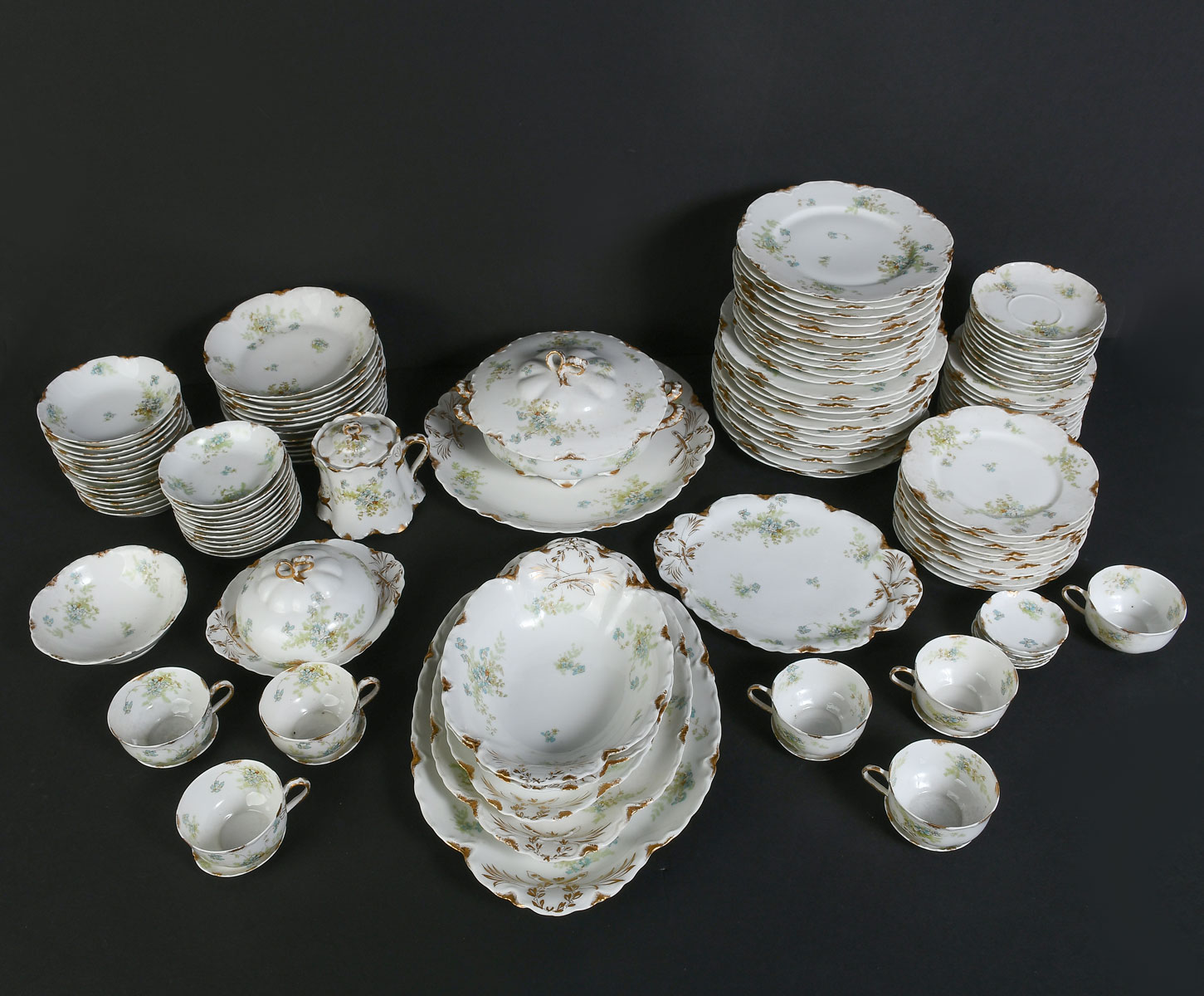 Appraisal: LARGE HAVILAND LIMOGES CHINA SET Comprising - Bread plates -