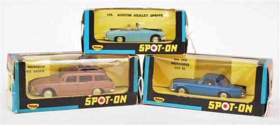 Appraisal: SPOT-ON HUMBER SUPER SNIPE metallic bronze red interior x figures