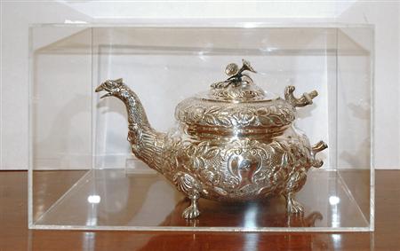 Appraisal: Irish George IV Silver Coffee Pot Estimate -