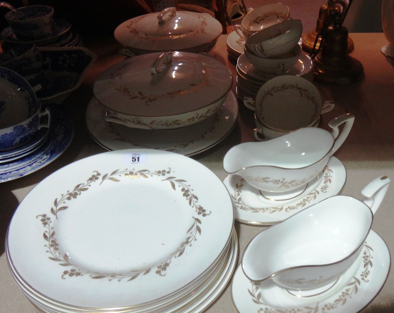 Appraisal: A Royal Worcester 'Saguenay' pattern part dinner service