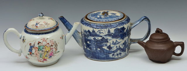 Appraisal: A CHINESE MANDARIN PORCELAIN OVOID TEAPOT and cover with slight