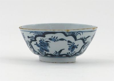 Appraisal: A small delftware blue and white bowl painted with a