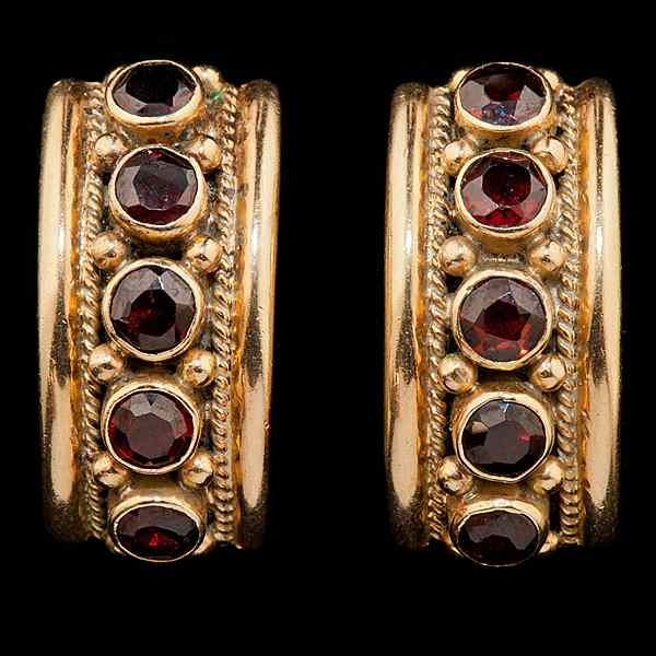 Appraisal: Garnet Gold Earrings A pair of K yellow gold and