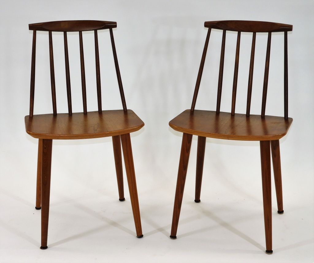 Appraisal: PR MCM MOBLER DANISH MODERN SPINDLE BACK CHAIRS Denmark th