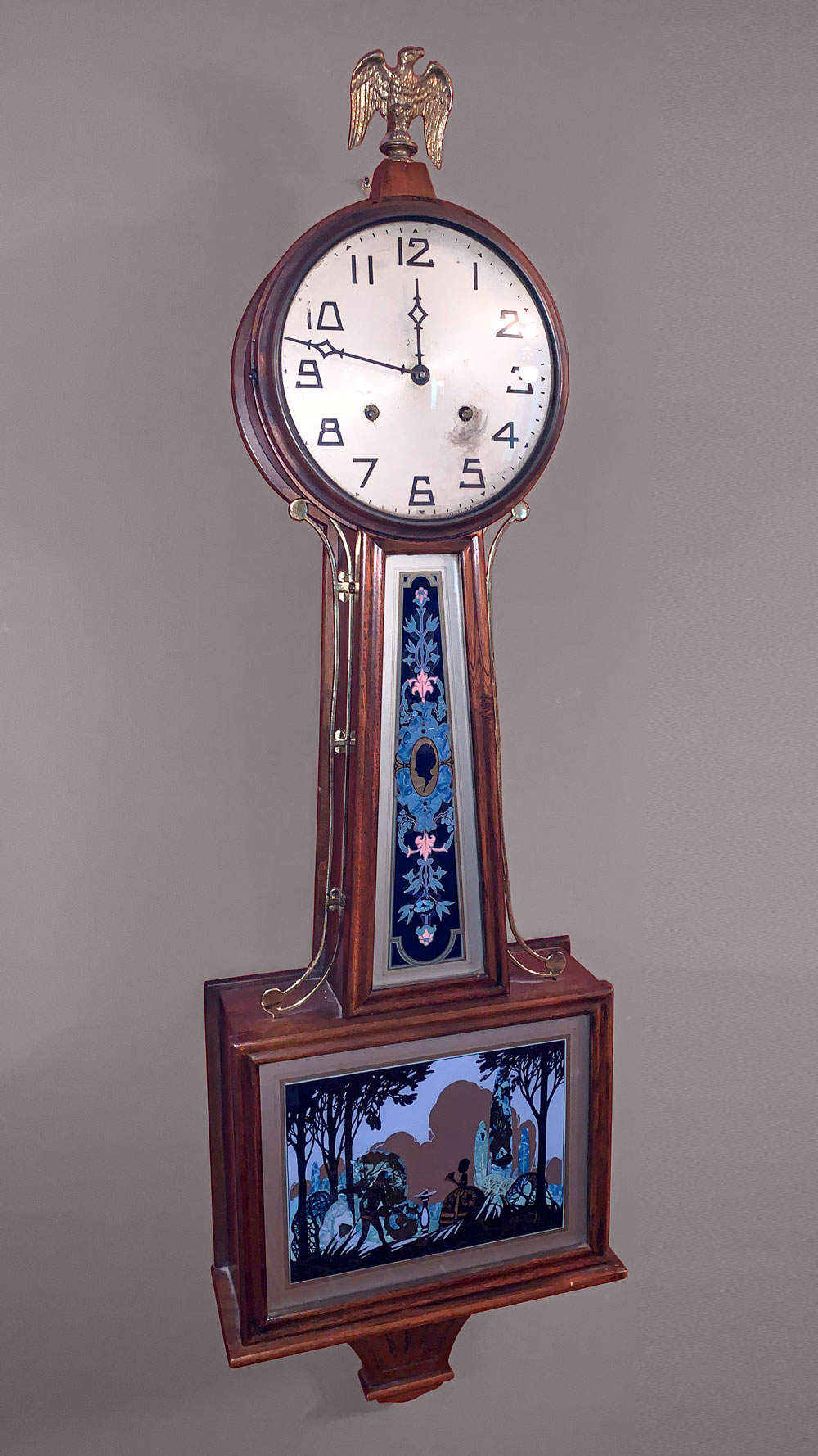 Appraisal: REVERSE PAINTED NEW HAVEN BANJO CLOCK New Haven Banjo clock