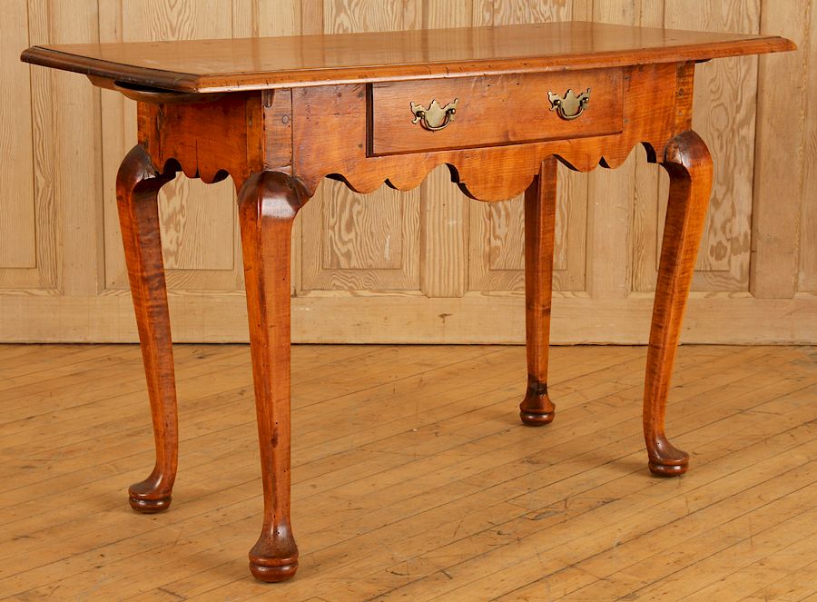 Appraisal: LATE TH CENTURY AMERICAN MAPLE TABLE A late eighteenth century