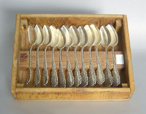 Appraisal: Set of Wallace sterling silver spoons in the Waverly pattern