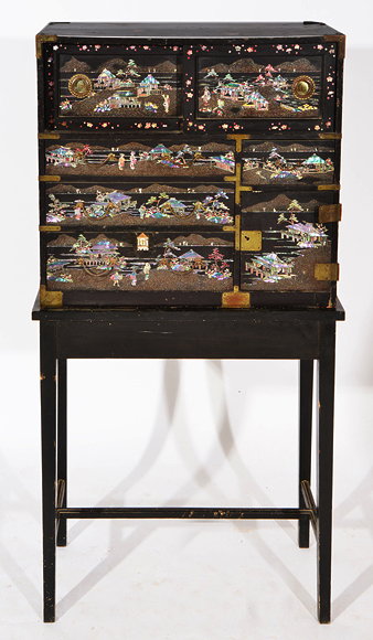 Appraisal: A LATE TH CENTURY BLACK LACQUERED CHINESE TABLE TOP CABINET