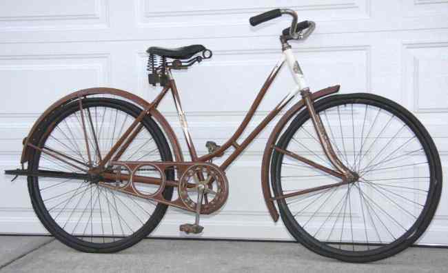 Appraisal: s Mead Ranger Ladies '' touring bicycle Original paint and