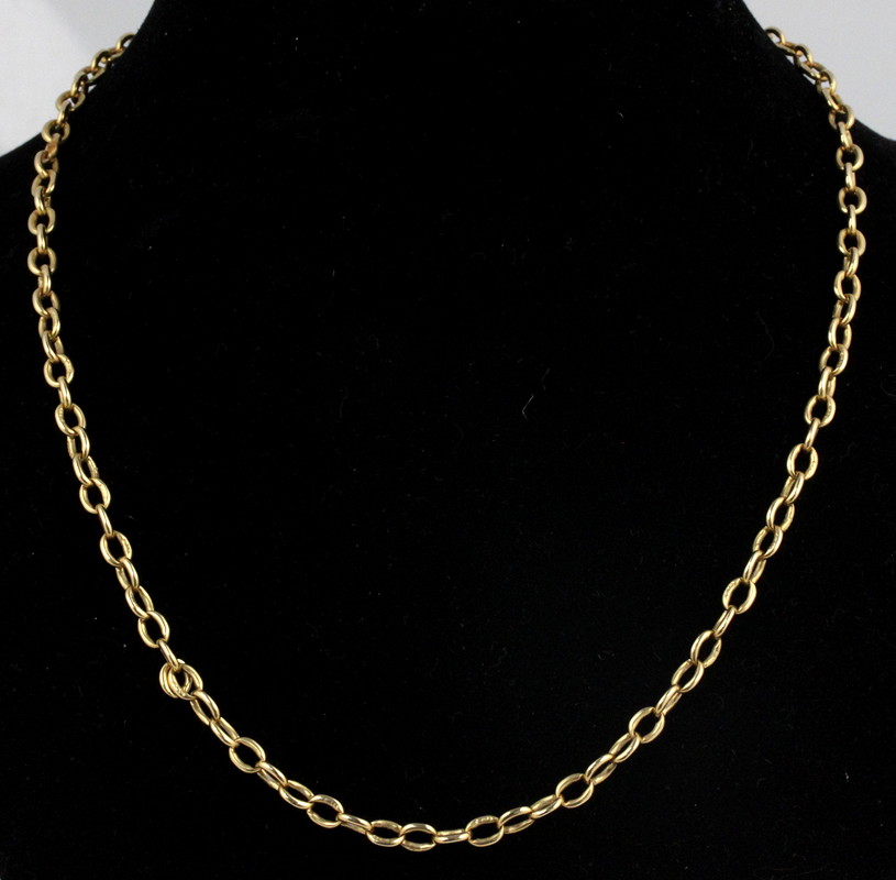 Appraisal: An ct gold Albert chain of curb links cm long