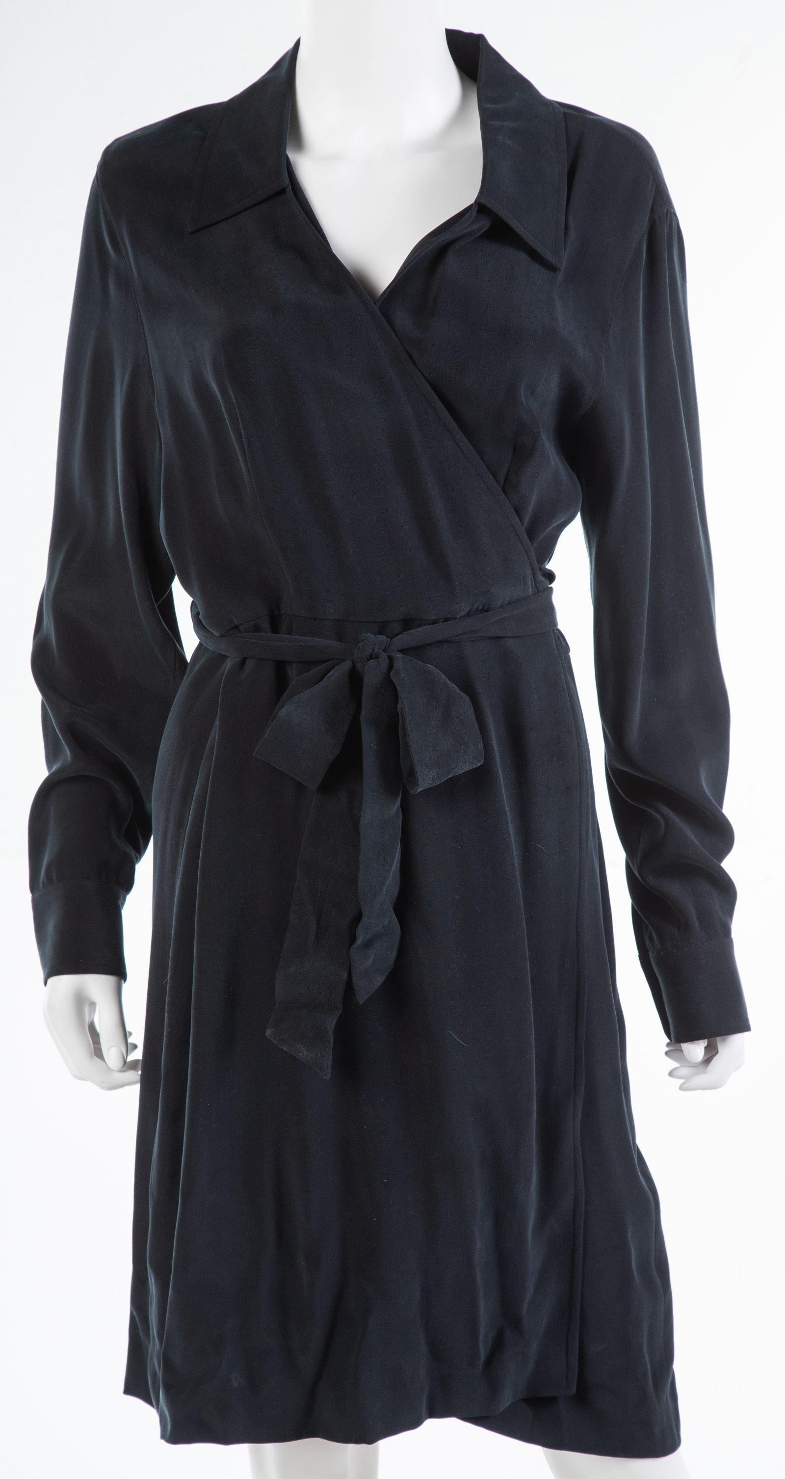 Appraisal: DIANE VON FURSTENBERG SILK WRAP DRESS size