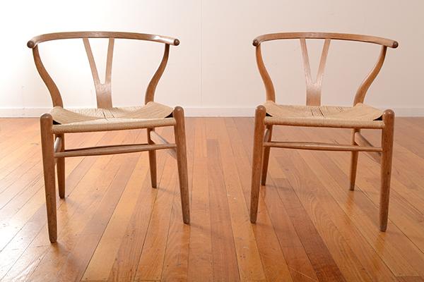 Appraisal: HANS WEGNER - A SET OF FOUR CH WISHBONE CHAIRS