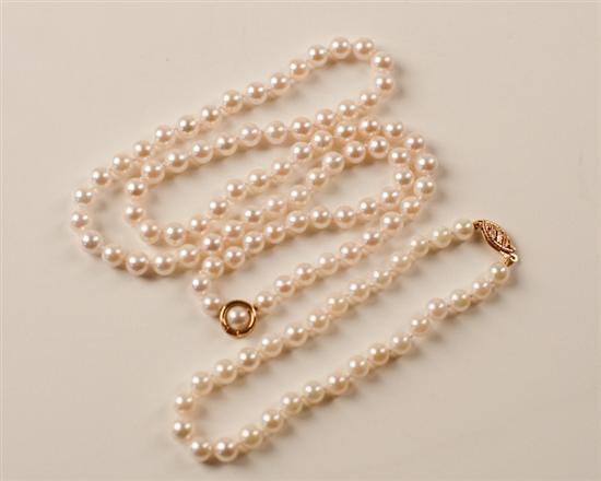 Appraisal: A Pearl and Gold Necklace and Bracelet the necklace long