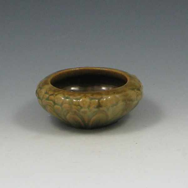 Appraisal: Brush-McCoy Majolica Bowl unmarked ''w glaze chip at the base