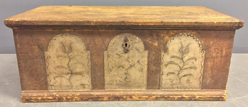 Appraisal: Pennsylvania German Painted Dower Chest Pennsylvania German painted dower chest