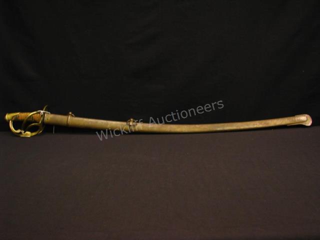 Appraisal: M Heavy Cavalry Saber and Scabbard Ames M style nicknamed