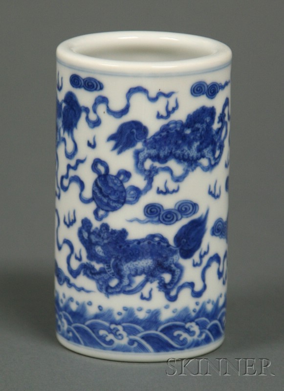 Appraisal: Porcelain Brush Pot underglaze blue decoration of foo dogs and