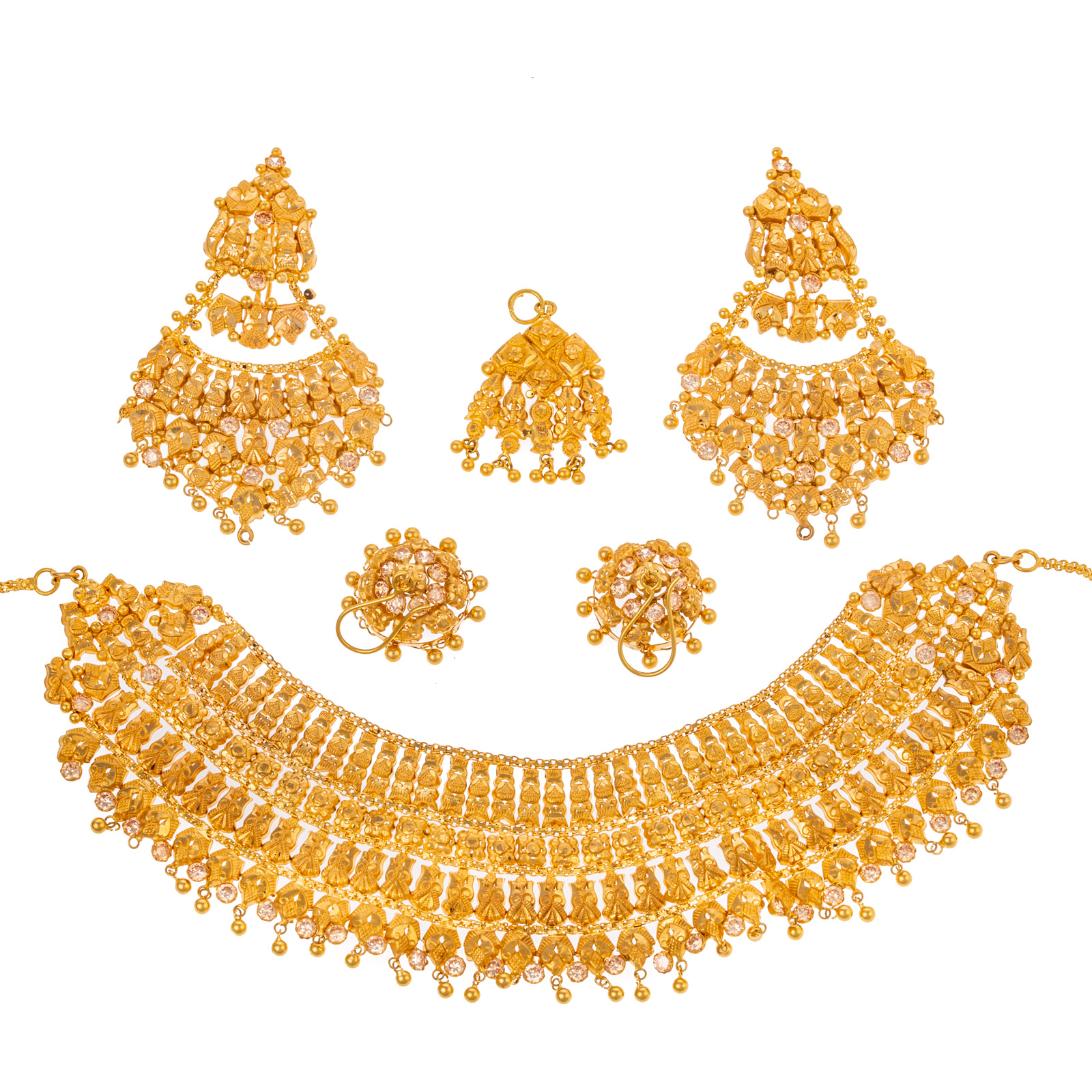 Appraisal: A MATCHING SUITE OF K YELLOW GOLD JEWELRY K yellow