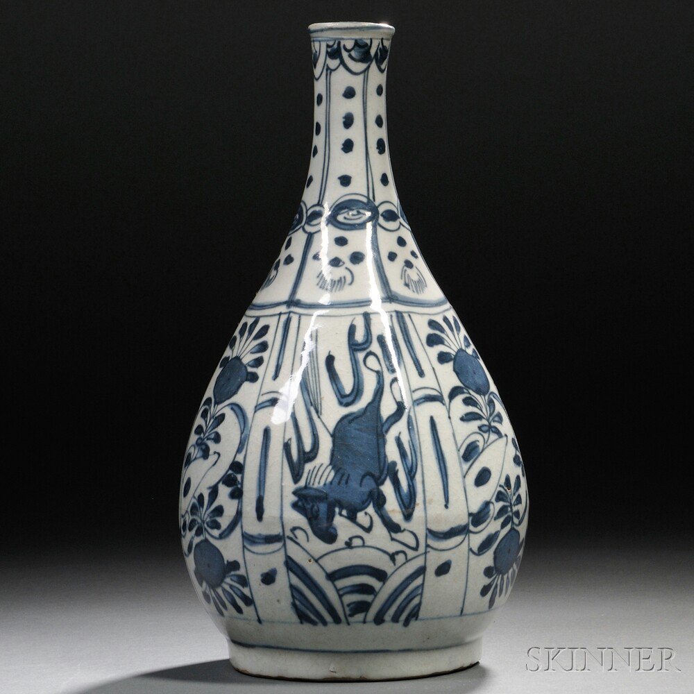 Appraisal: Blue and White Kraak-ware Vase China th century or later