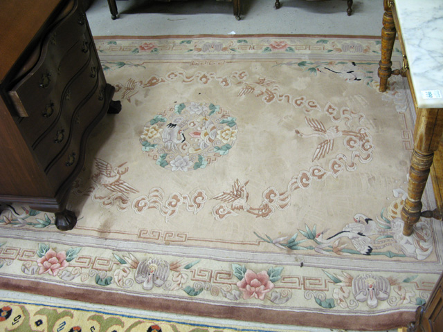 Appraisal: CONTEMPORARY CHINESE CARPET hand knotted in a traditional Peking design