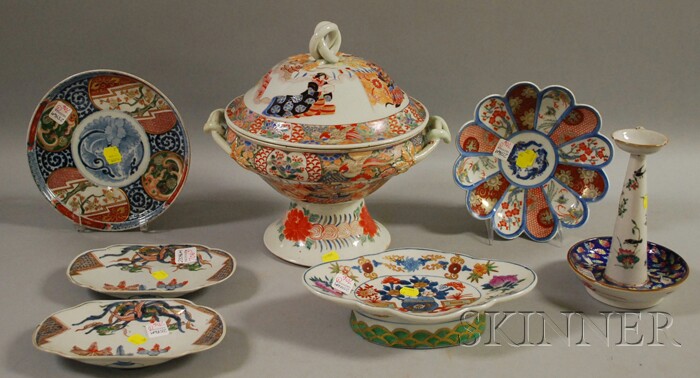 Appraisal: Seven Japanese Porcelain Items a footed tureen with cover trays