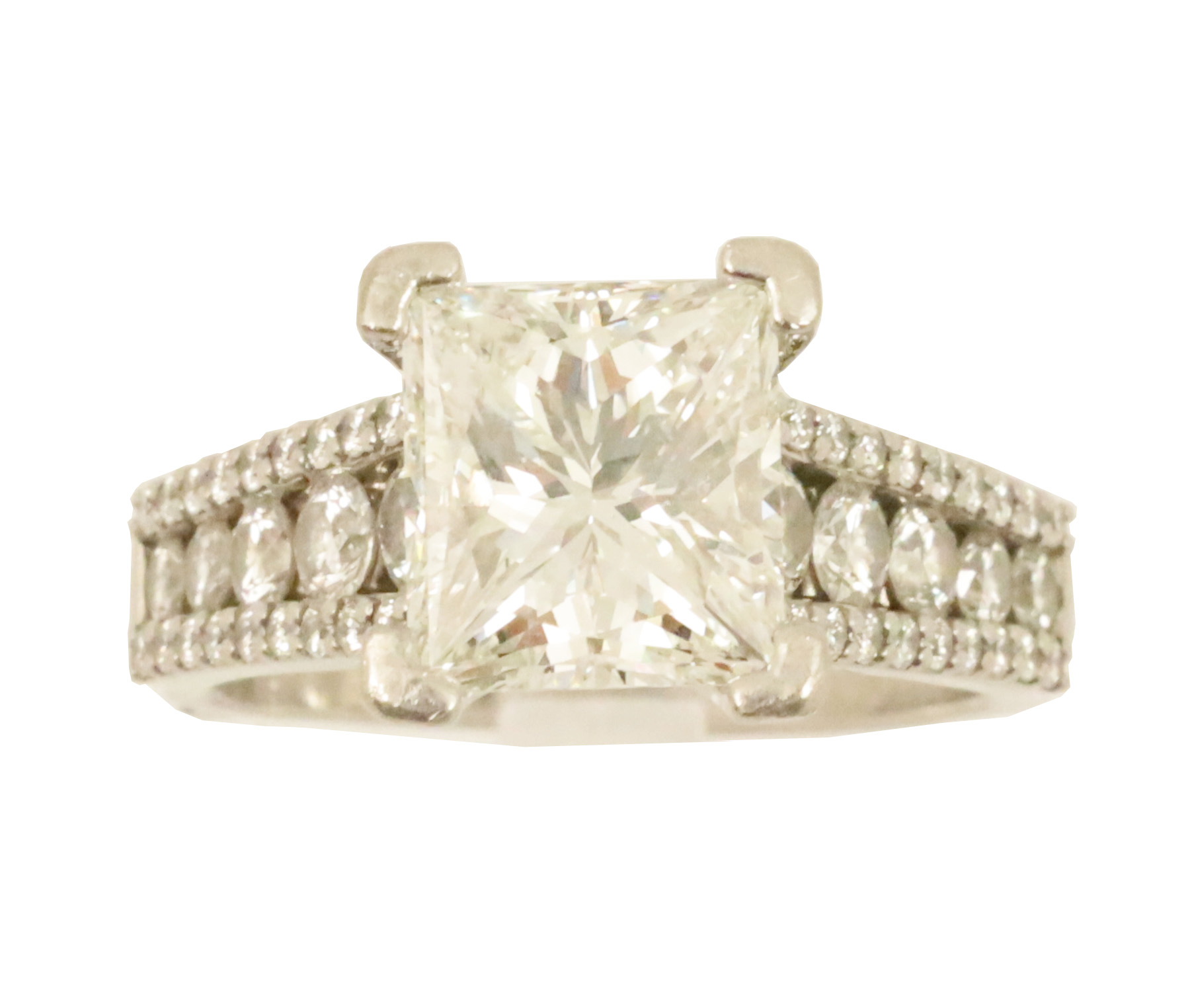 Appraisal: Just Listed Stunning diamond ring with carat princess cut center