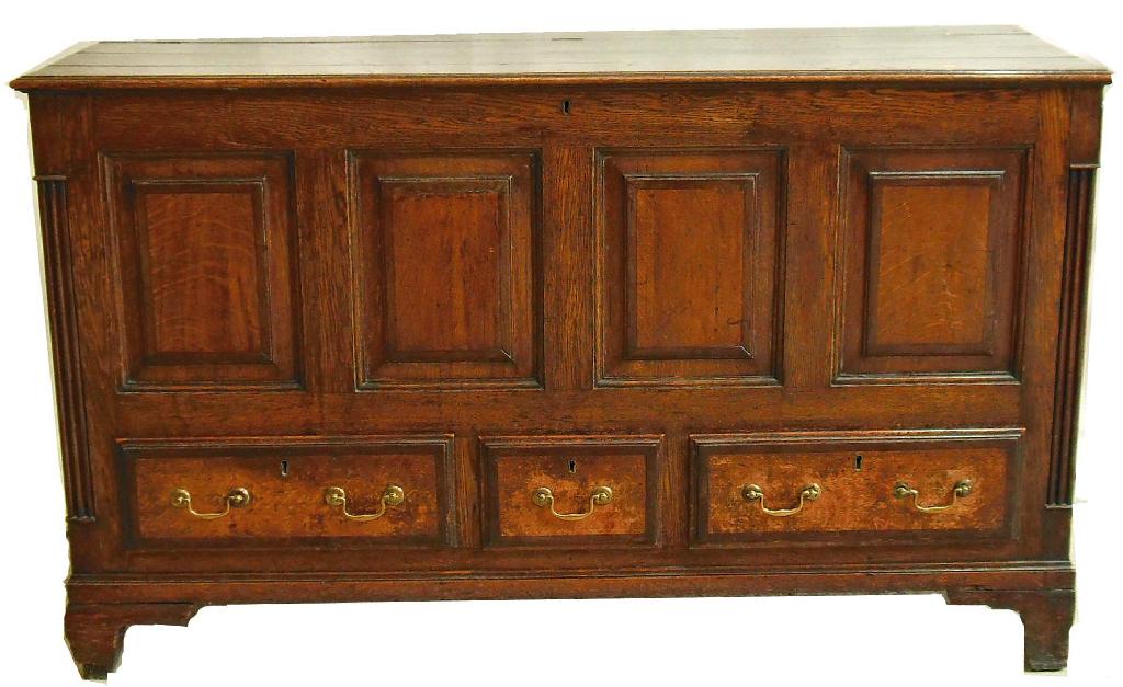 Appraisal: th century Welsh oak mule chest the hinged top over