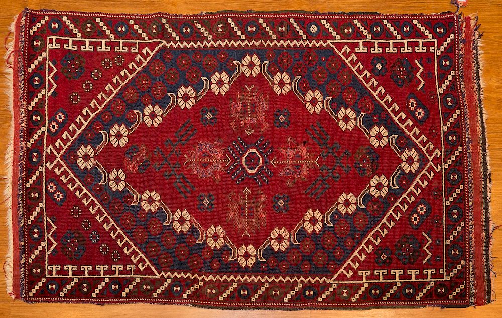 Appraisal: Turkish Bergama Rug x hand knotted wool foundation Condition fringe