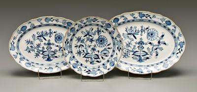 Appraisal: Three Meissen serving platters all Blue Onion pattern with scalloped