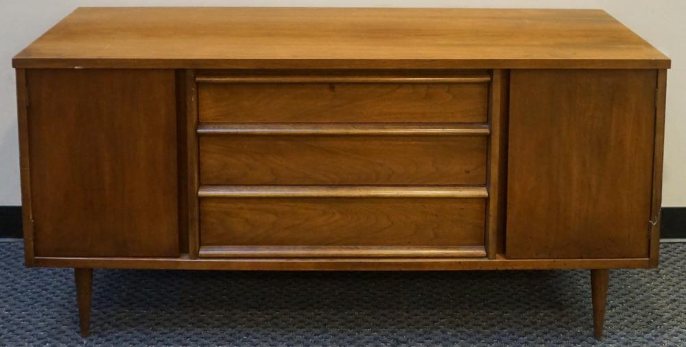 Appraisal: Bassett Furniture Mid-Century Modern Walnut Credenza HWD x x in