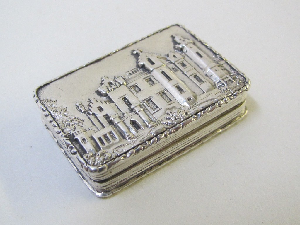 Appraisal: A Victorian silver snuff box the hinges cover chased with