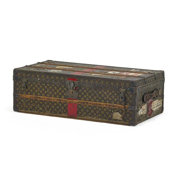 Appraisal: LOUIS VUITTON STEAMER TRUNK Fitted interior with removable tray France