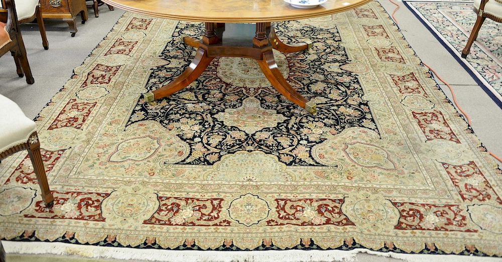 Appraisal: Oriental carpet ' '' x ' '' Oriental carpet '