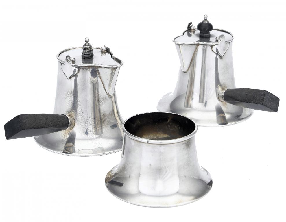 Appraisal: AN EDWARD VII CAFE-AU-LAIT SET of flared cylindrical shape the