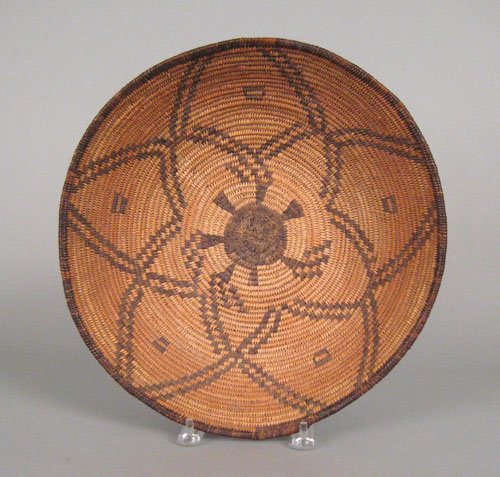 Appraisal: Apache willow tray ca with devil's claw design of zigzags