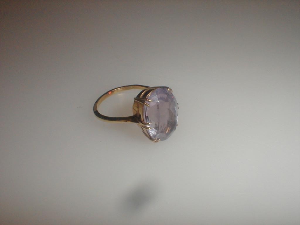 Appraisal: A dress ring an amethyst of x mm set in