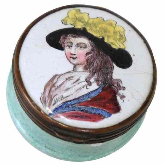 Appraisal: A French Samson Enamel Box of Lady of the Revolution