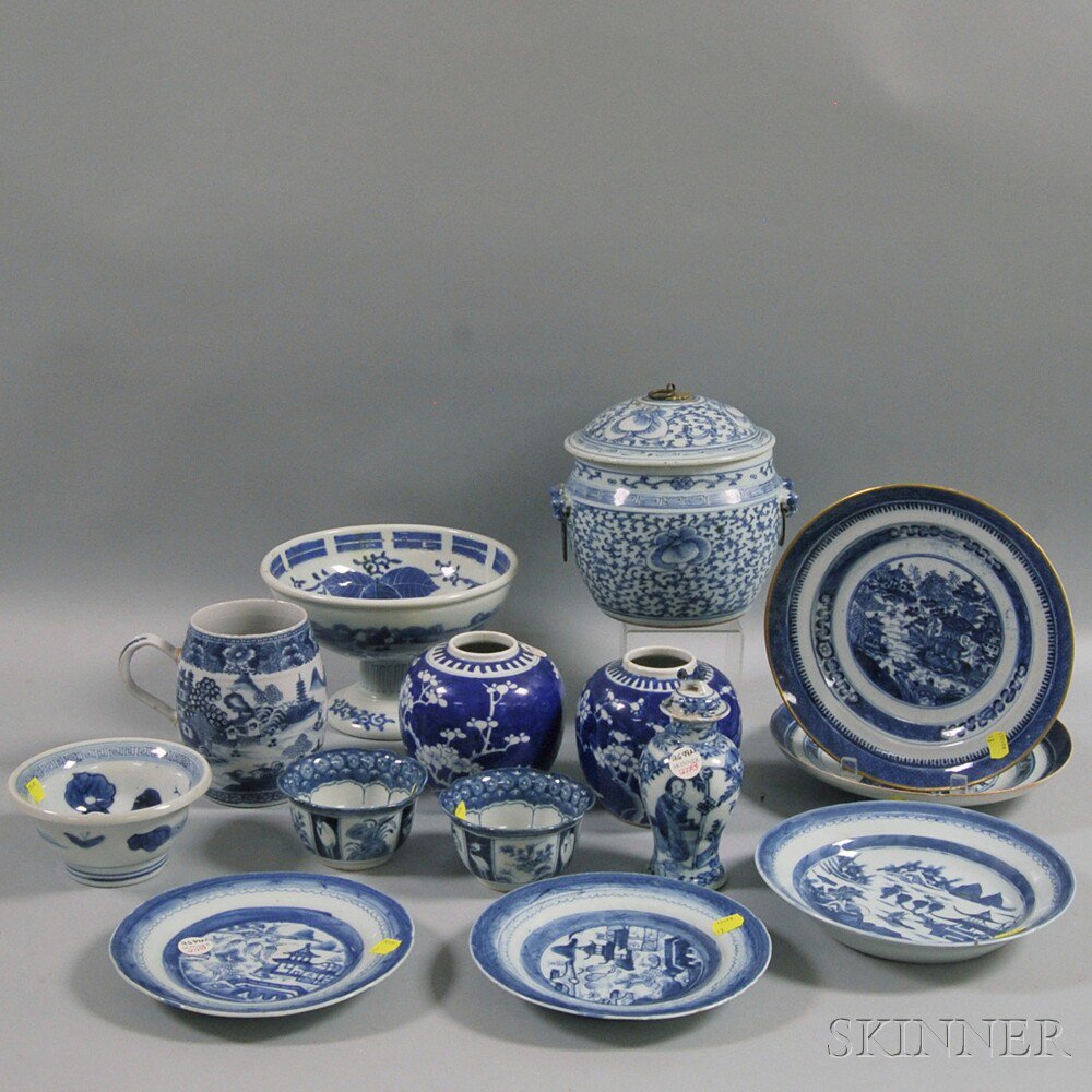 Appraisal: Fourteen Pieces of Blue and White Chinese Export Porcelain including