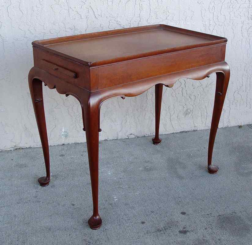 Appraisal: MAHOGANY TEA TABLE th C Queen Anne Style rectangular tea